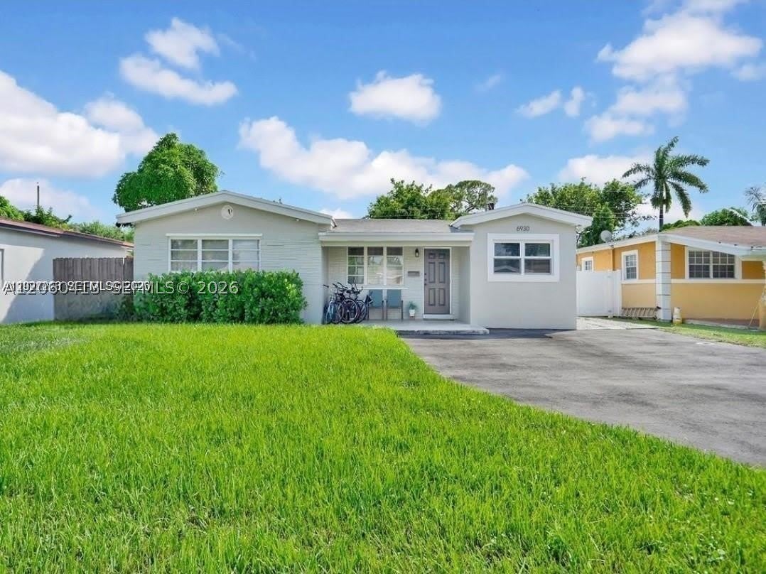 6930 SW 12th St – photo 1