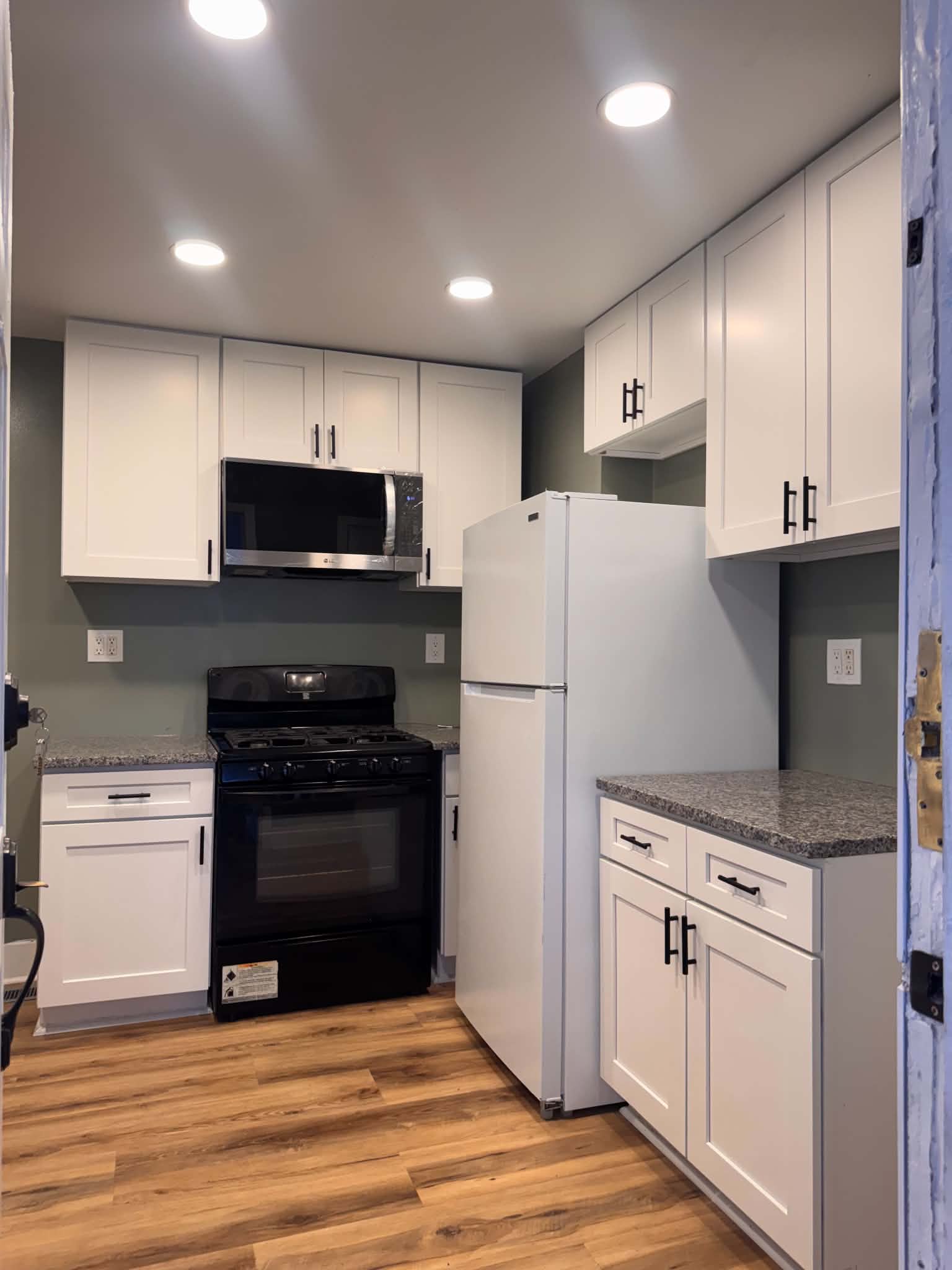 437 W Main St – photo 3