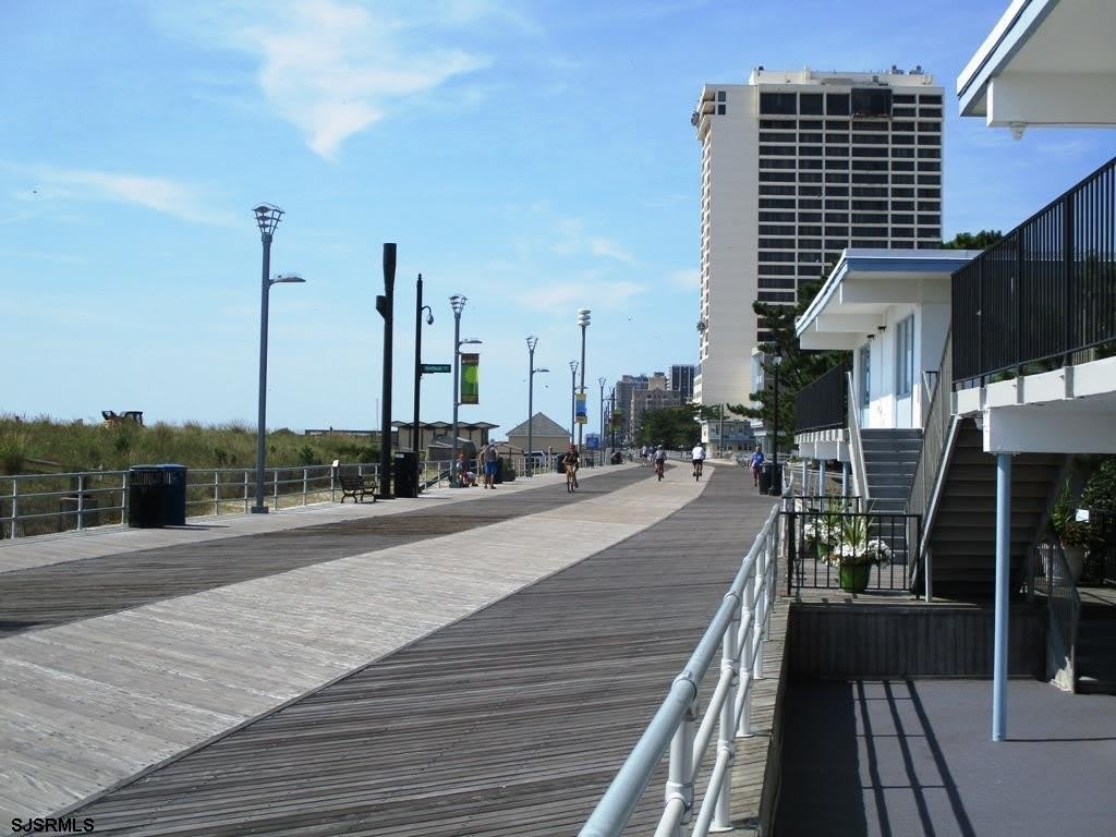 3501 Boardwalk – photo 4