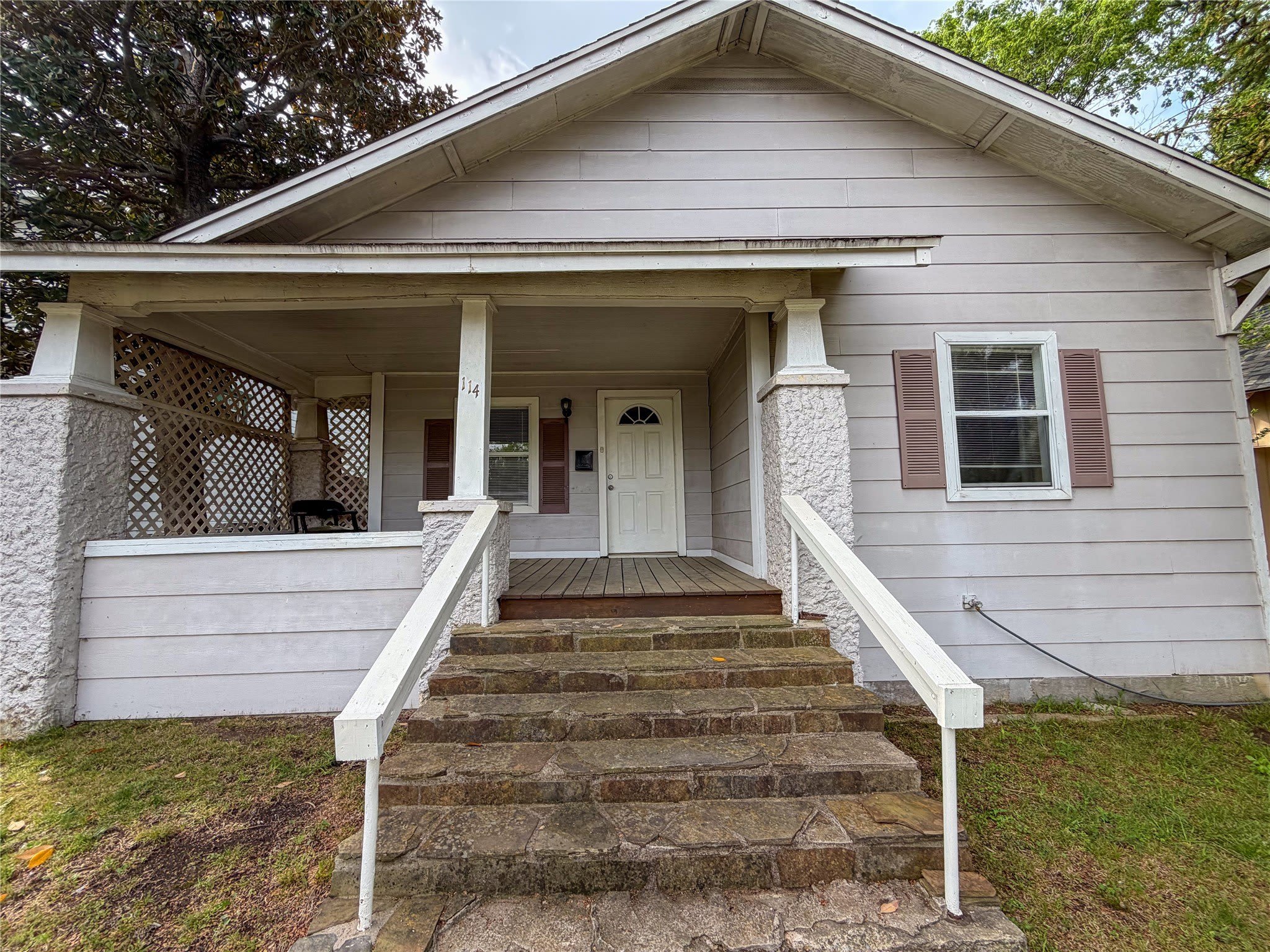114 E Hull Street – photo 1