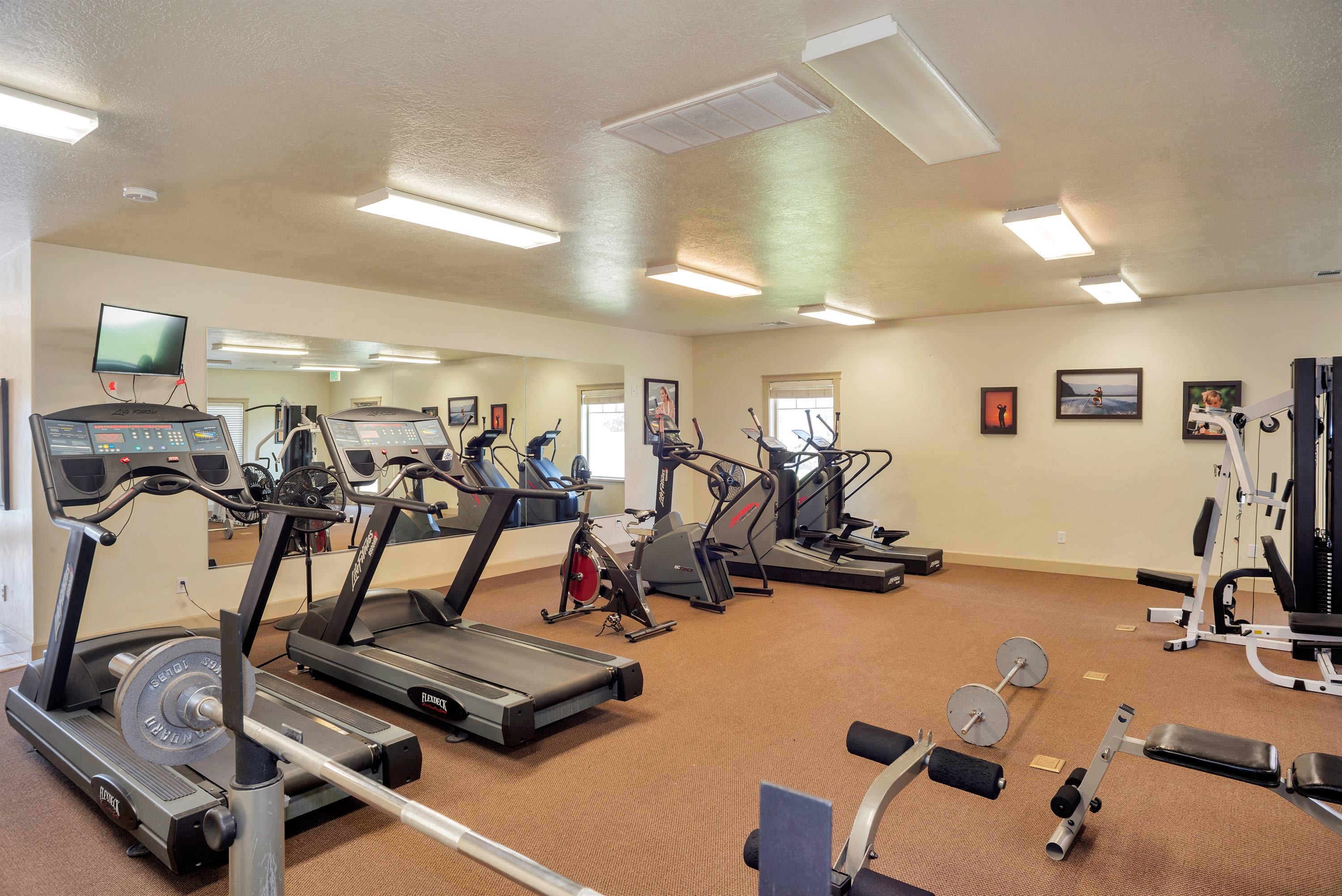 1227 N Silver Crest – photo 3