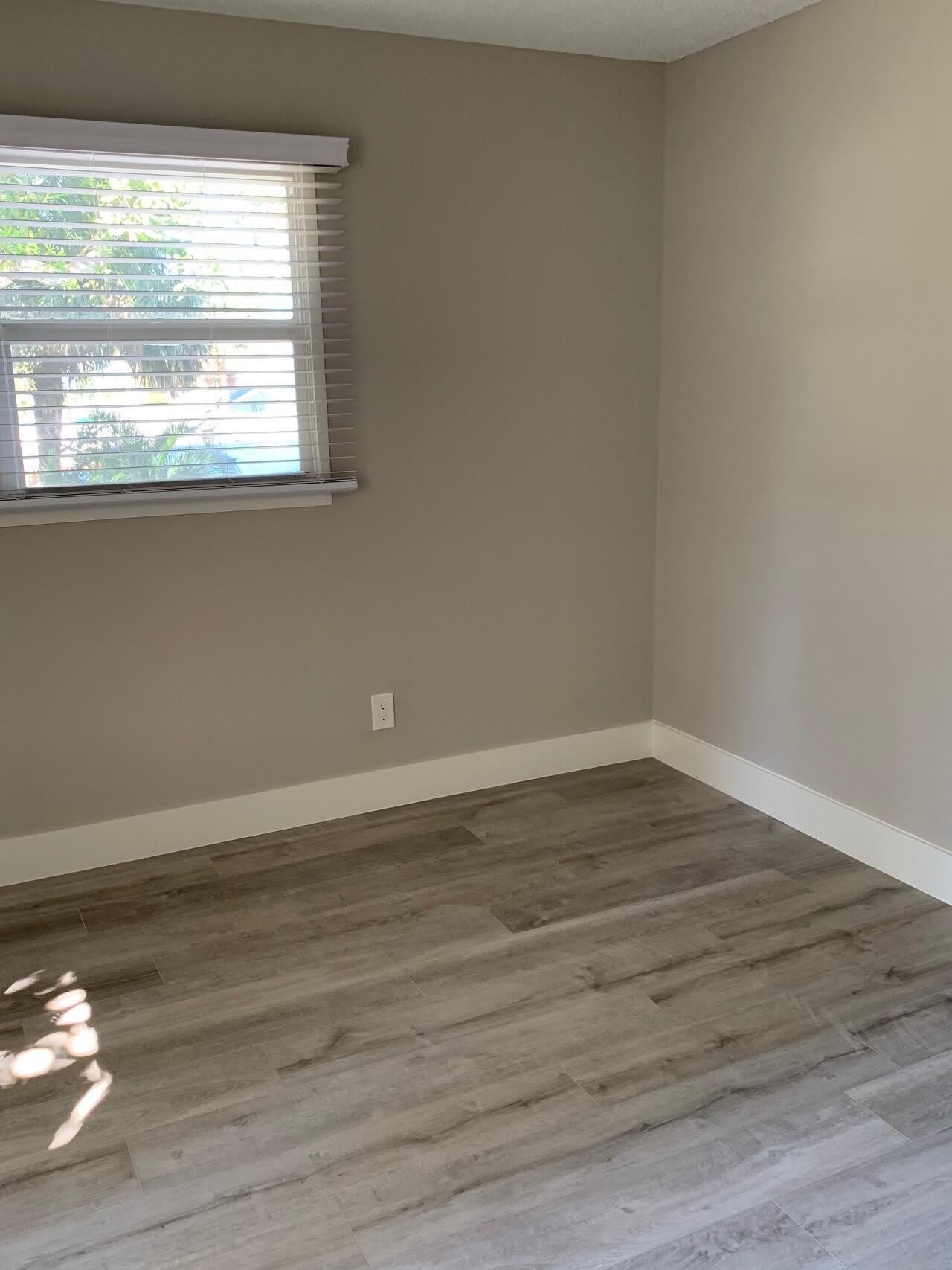 4220 NE Indian River Drive NE – photo 3