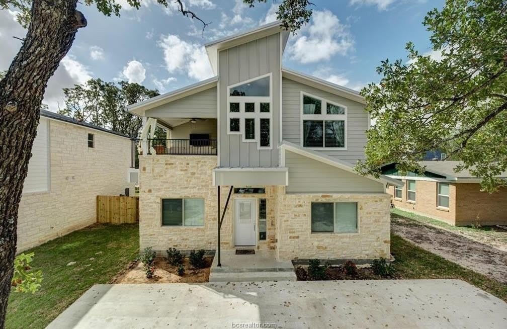 4308 Oaklawn Street – photo 2
