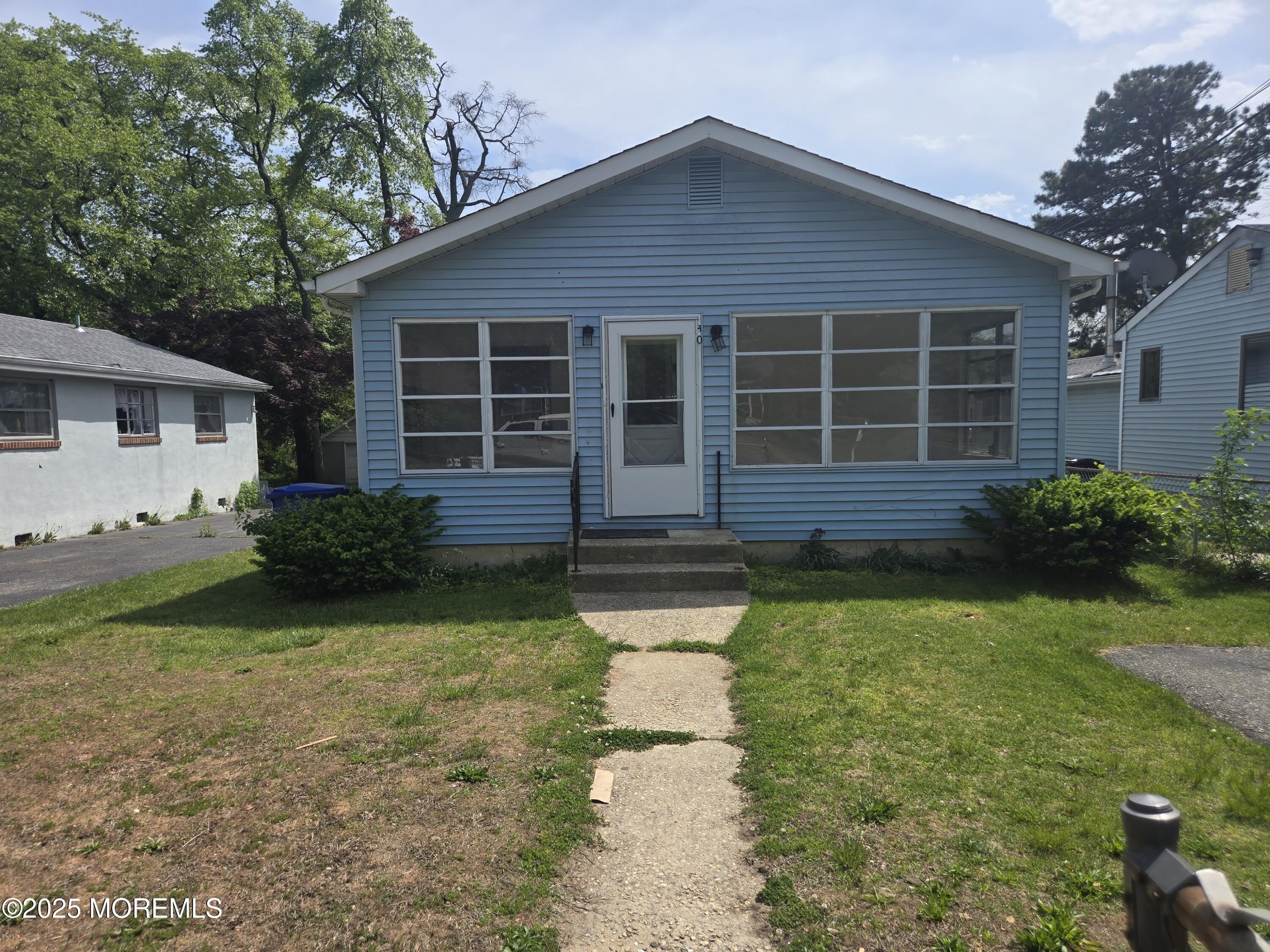 330 Elizabeth Avenue – photo 1