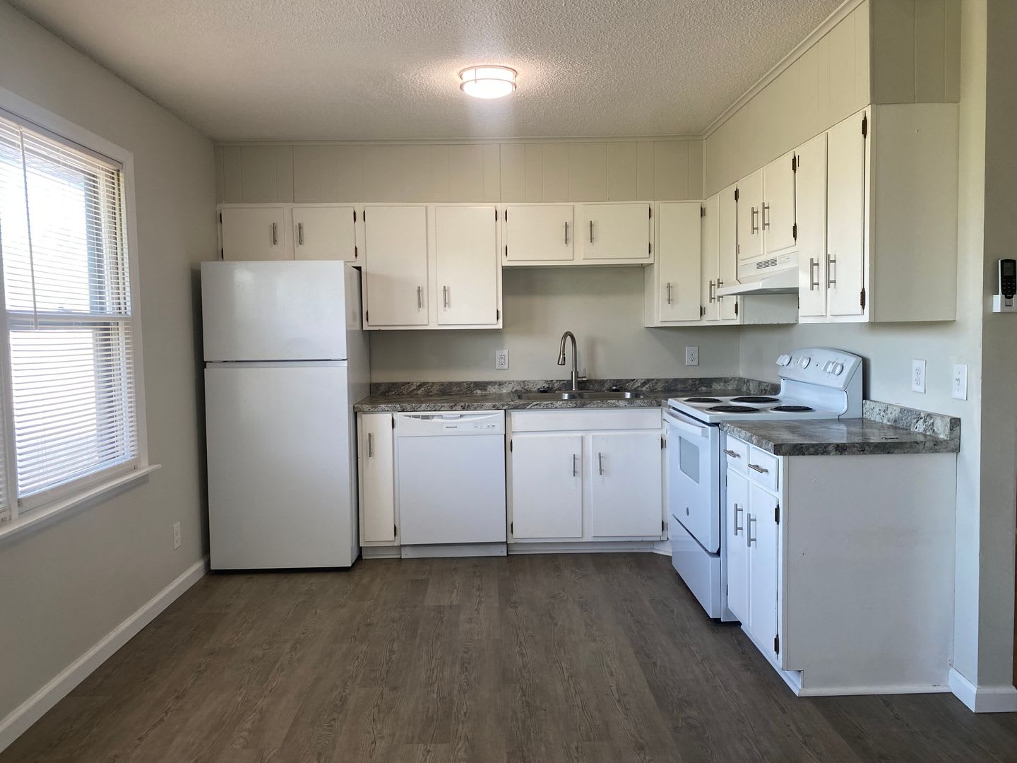 4988 Bluff City Hwy – photo 3