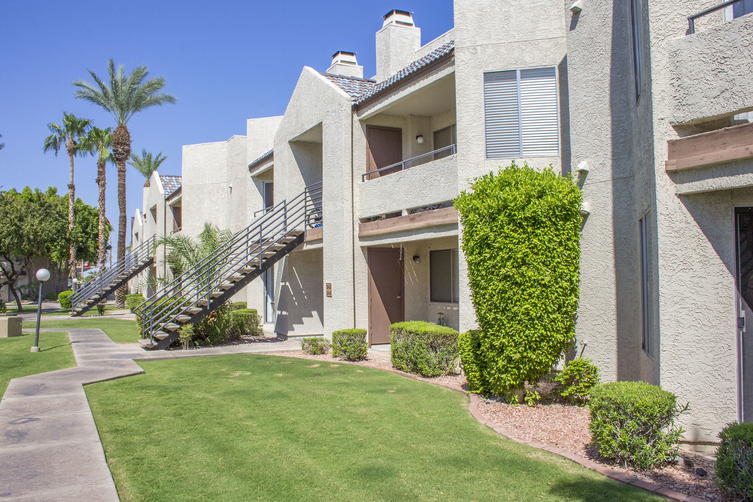Meadow Glen Apartments – photo 2