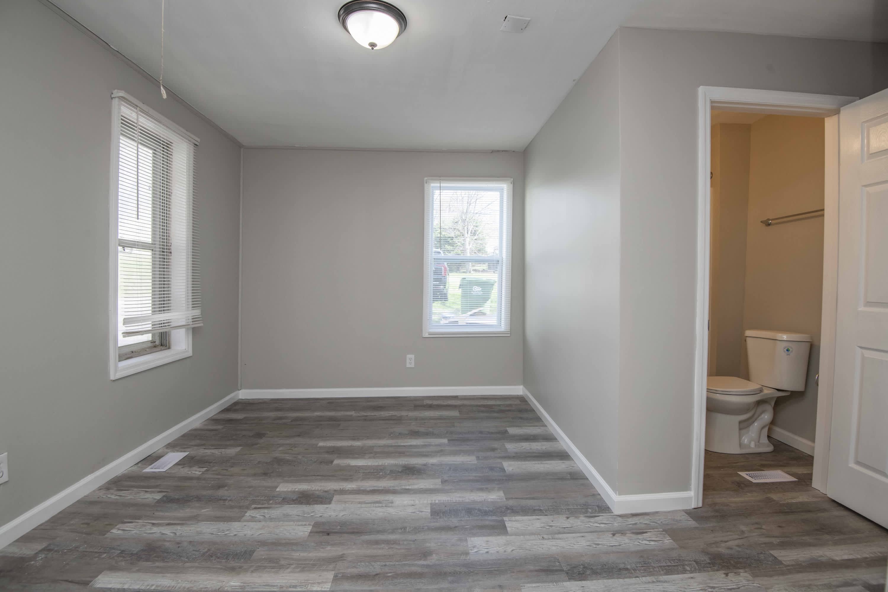 912 Hotel Avenue – photo 4