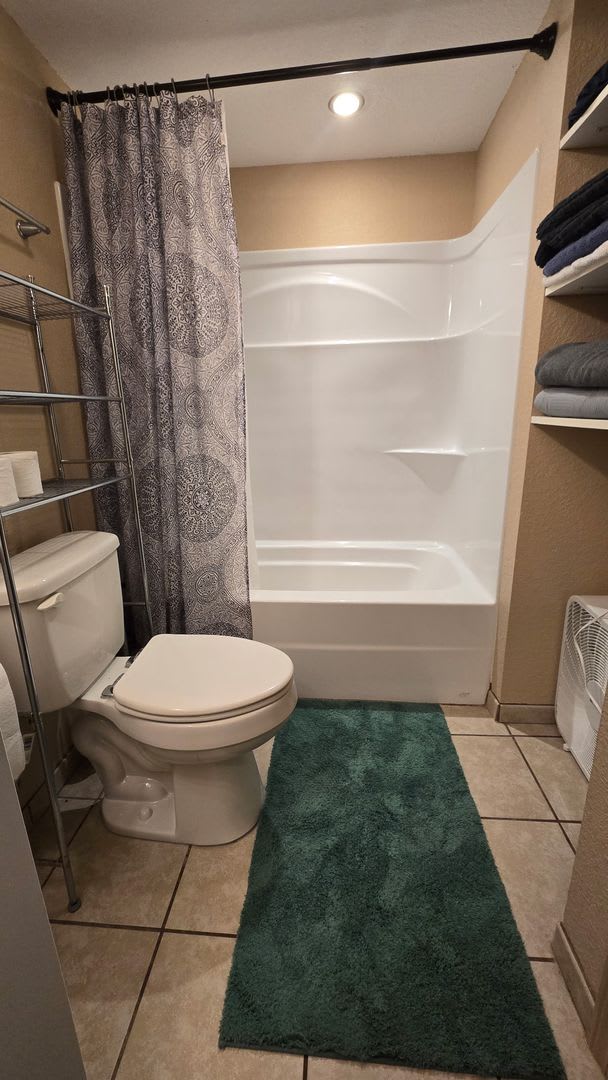 ***1 Bedroom 1 Bathroom furnished basement apartment*** – photo 5