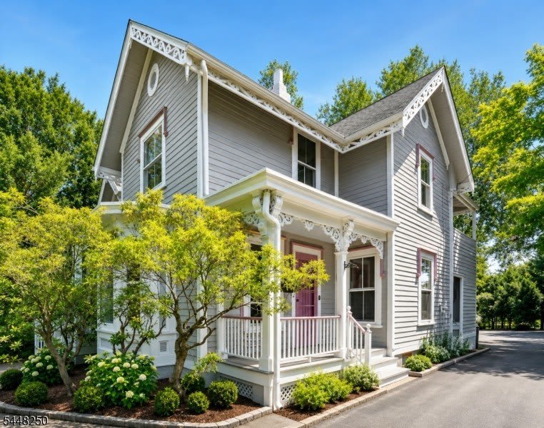 28 Franklin Pl – photo 1