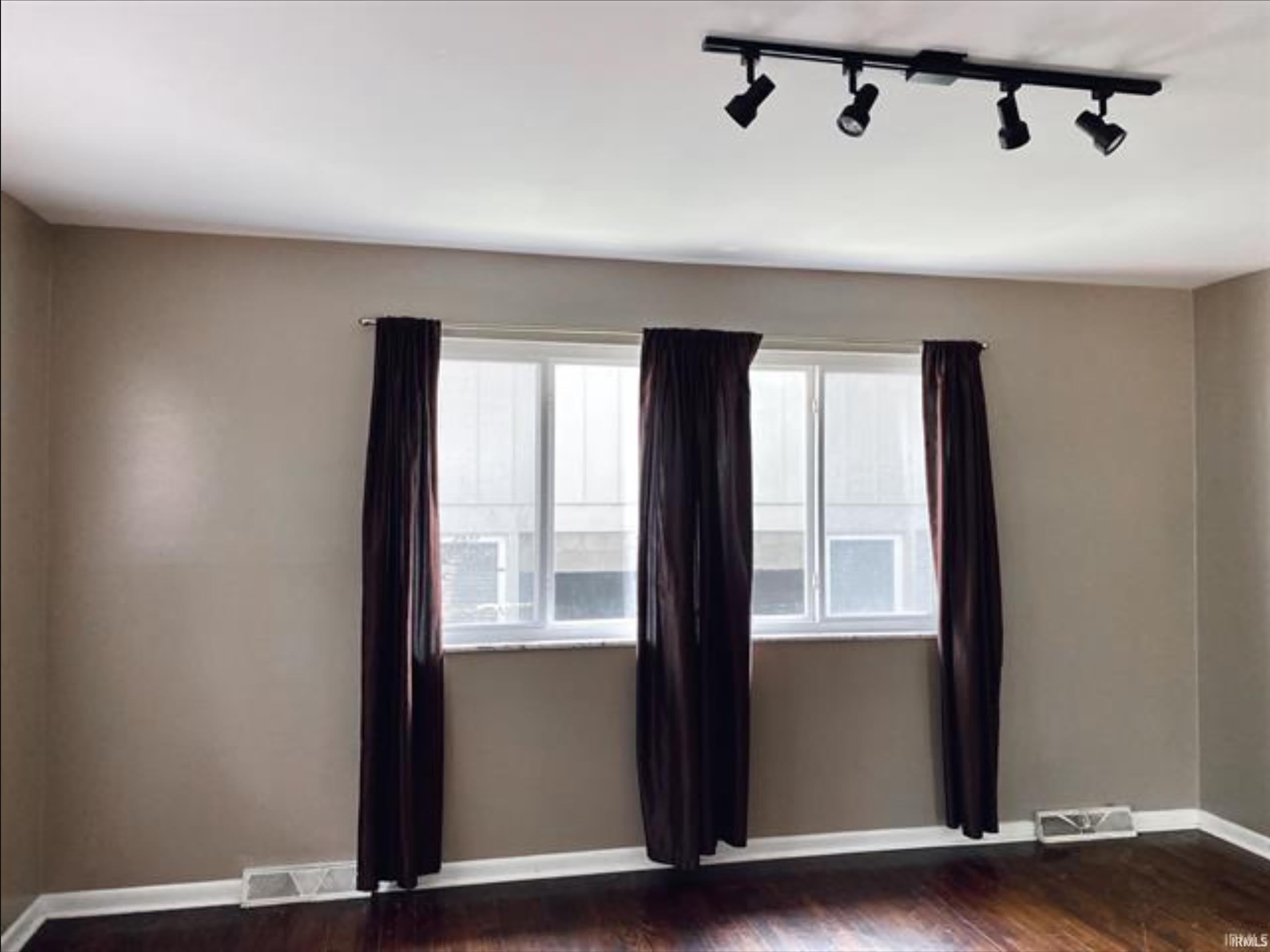 429 N Clark Street – photo 4