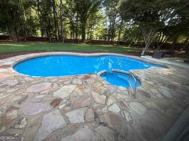558 Kenwood Road – photo 5