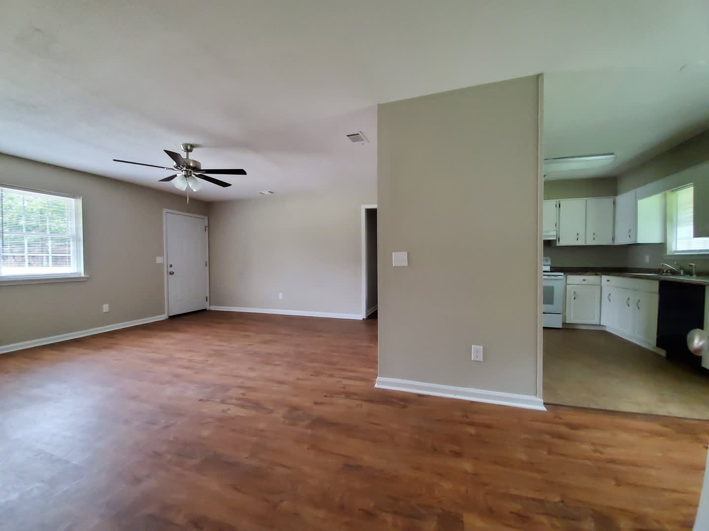 18 University Place – photo 4