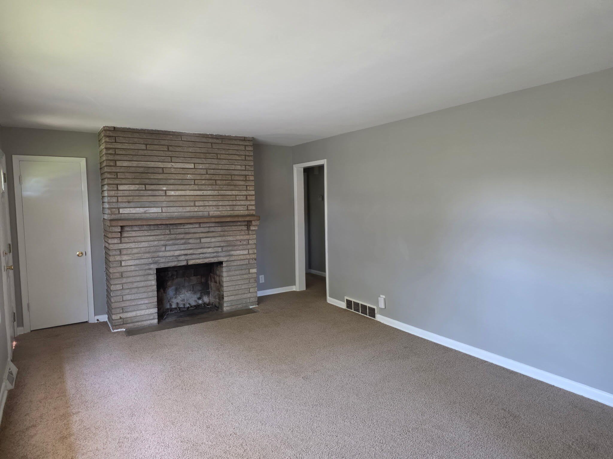 1728 Shenandoah Drive – photo 3