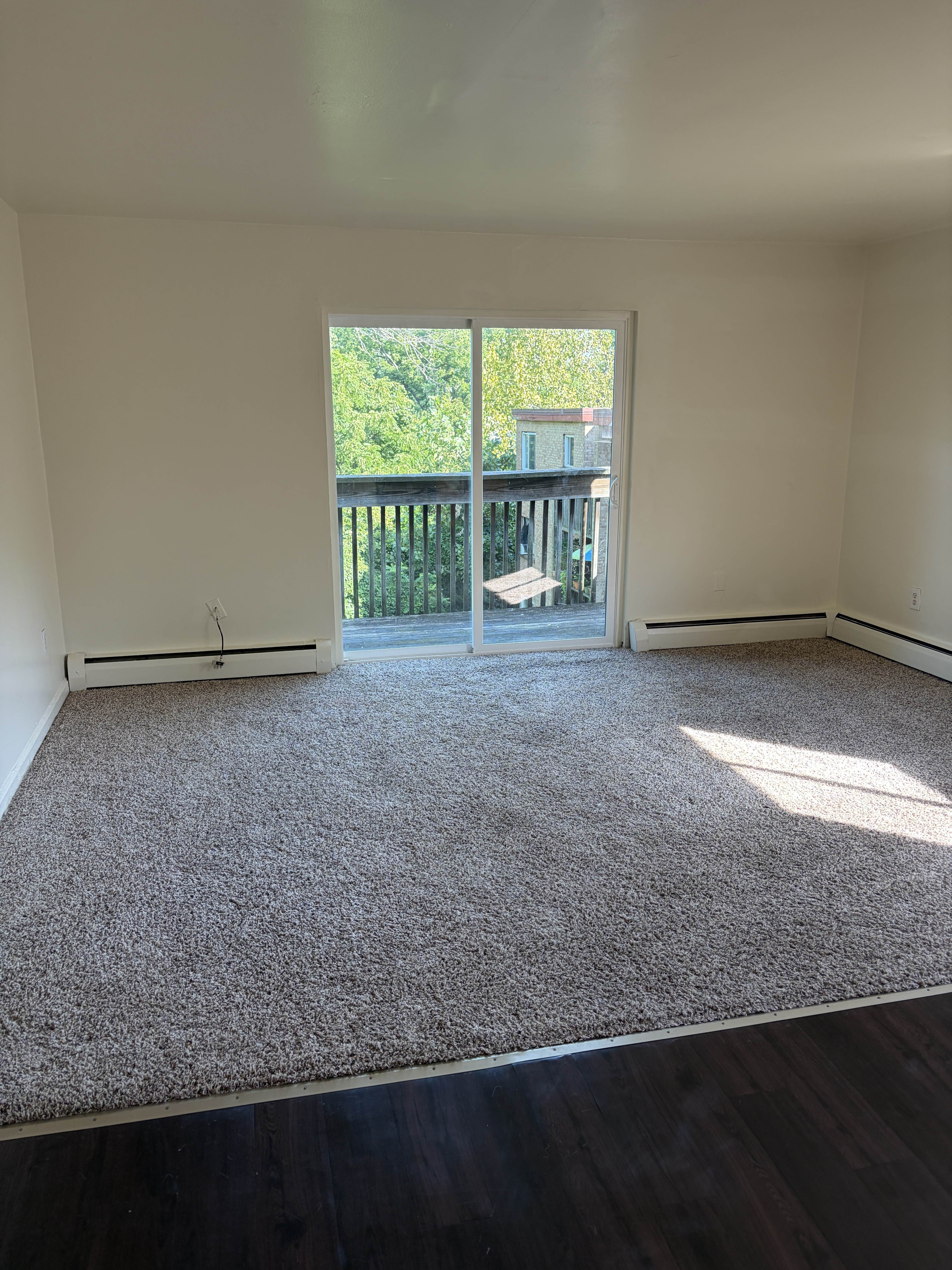 4047 Reading Rd – photo 1