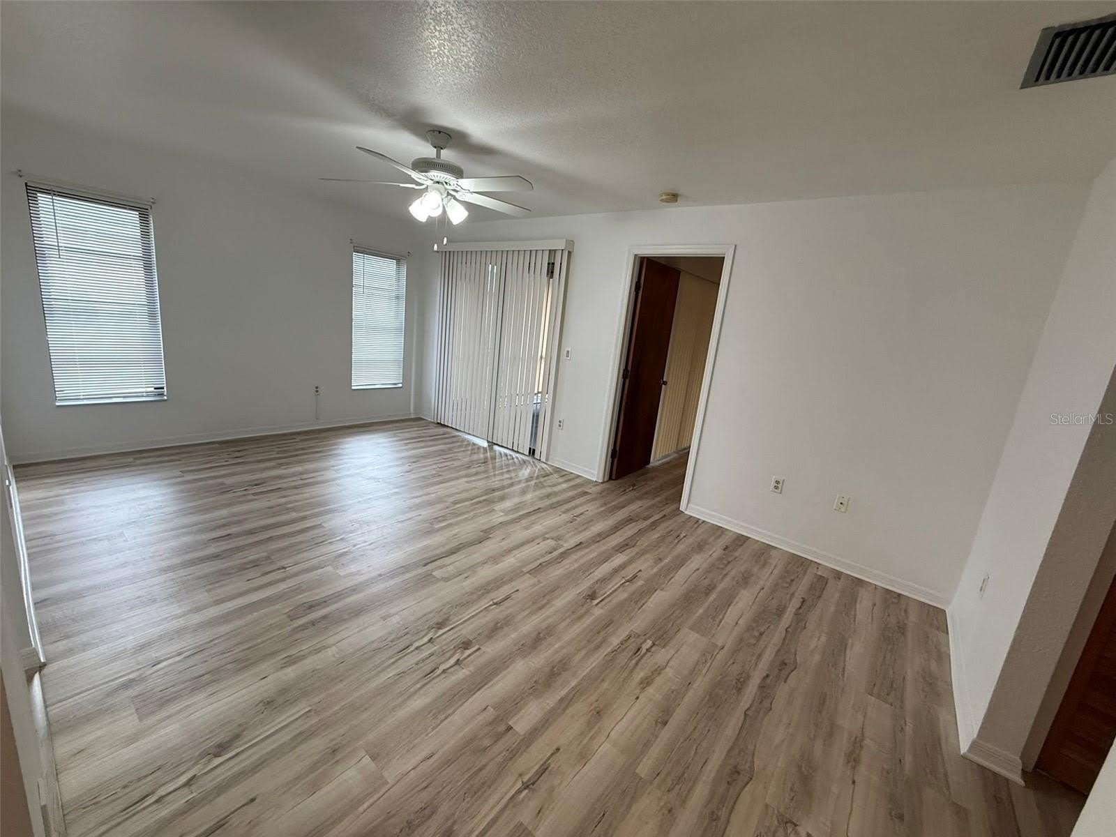 24540 HARBORVIEW Road – photo 5