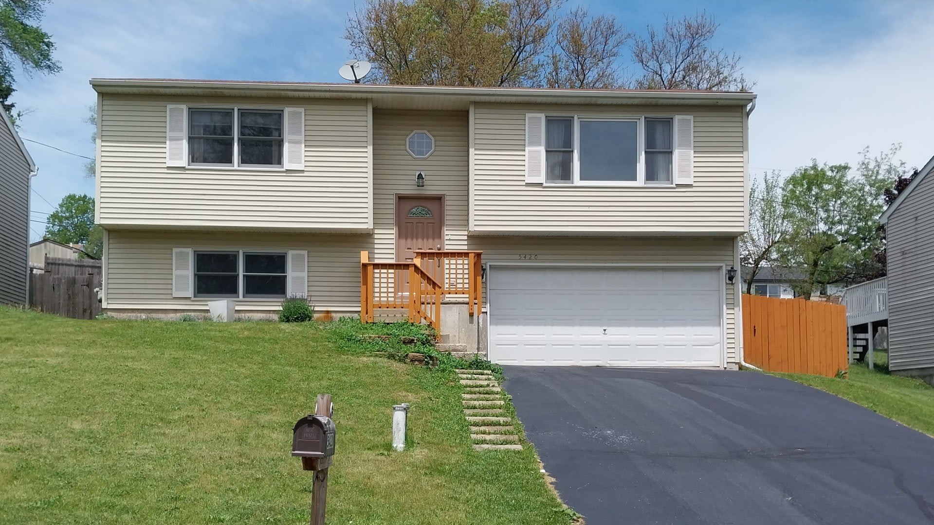5420 Hillside Drive – photo 1