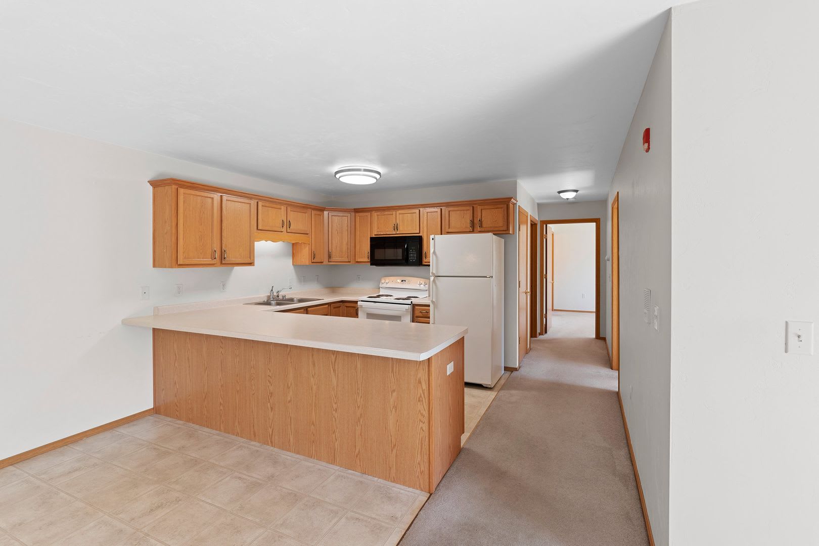 2 Bedroom 2 Bathroom Upper 1 Car Garage – photo 4