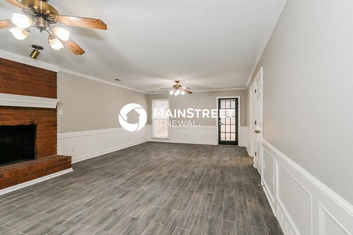 2231 Oak Hollow Lane – photo 2