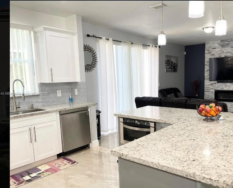 409 Northwest 87th Lane – photo 2