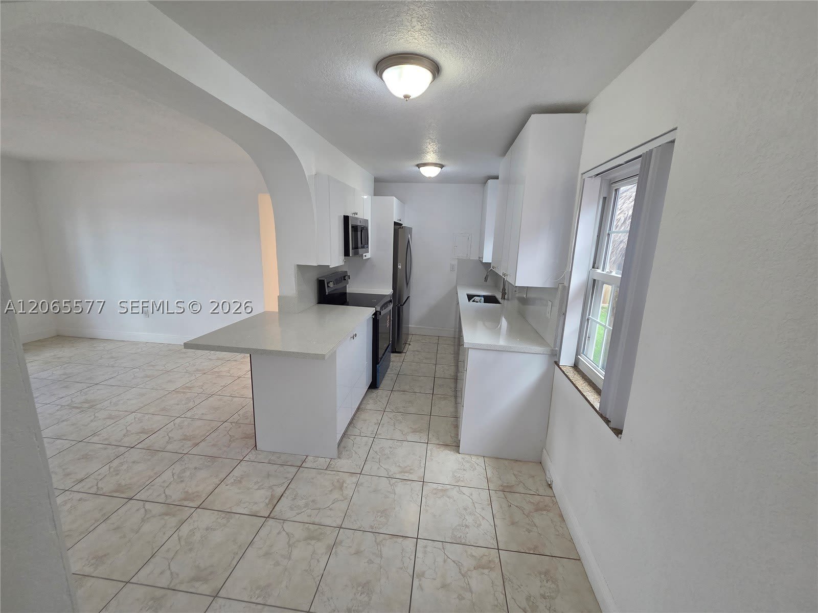 10500 SW 30th St – photo 4
