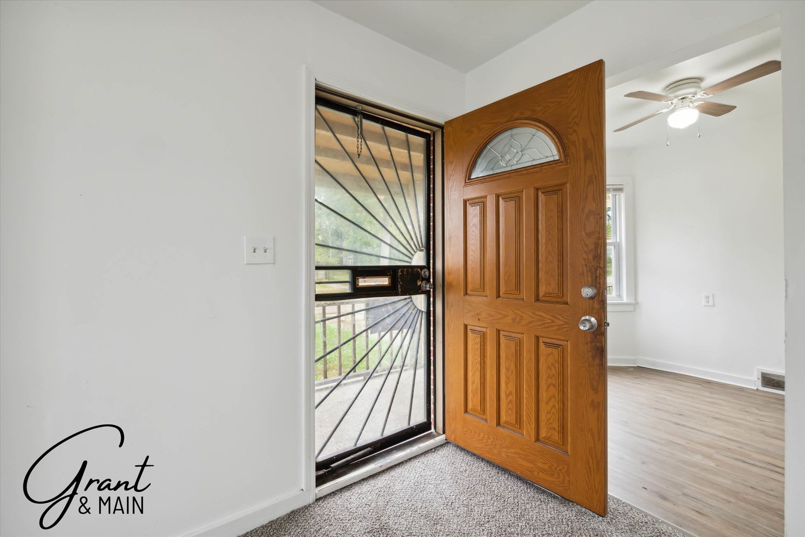 $1,200/month – photo 3