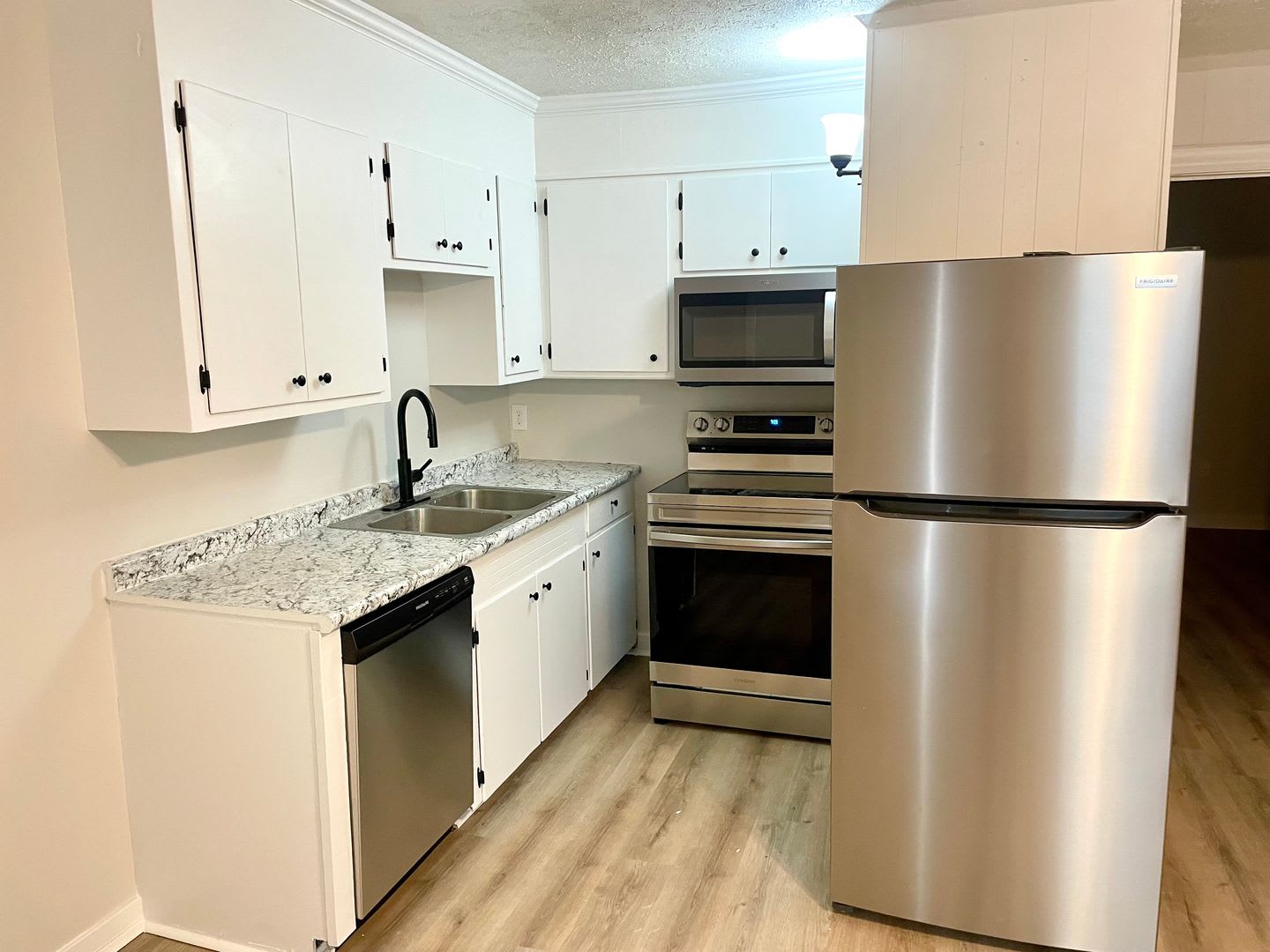 1 Bed/1 Bath Available in Brandon! 39042 – photo 5