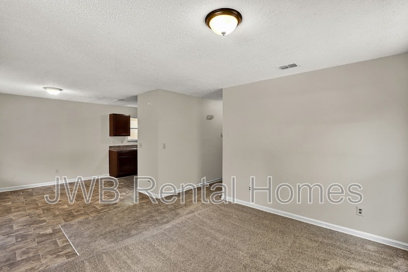 2051 Yulee St – photo 4