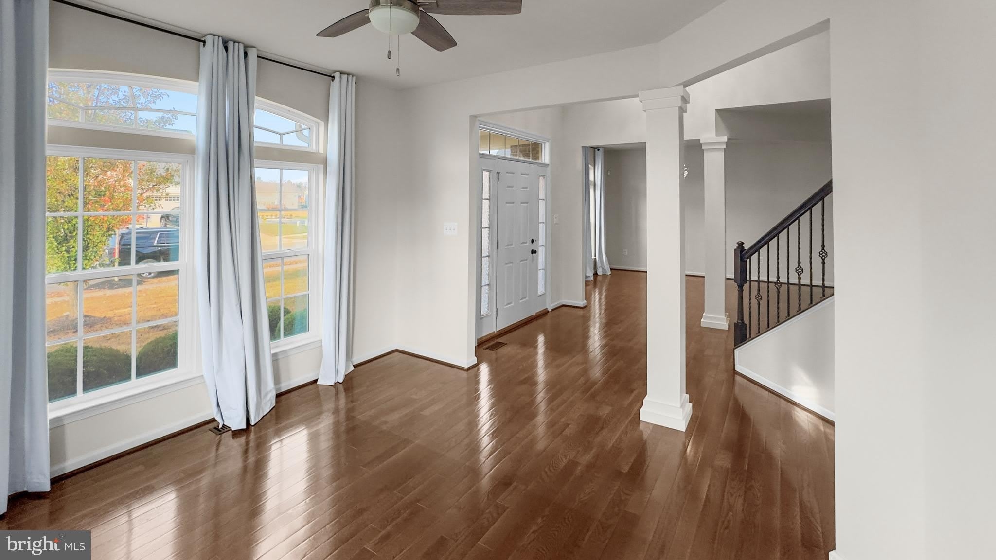 10185 Warfield Street – photo 4