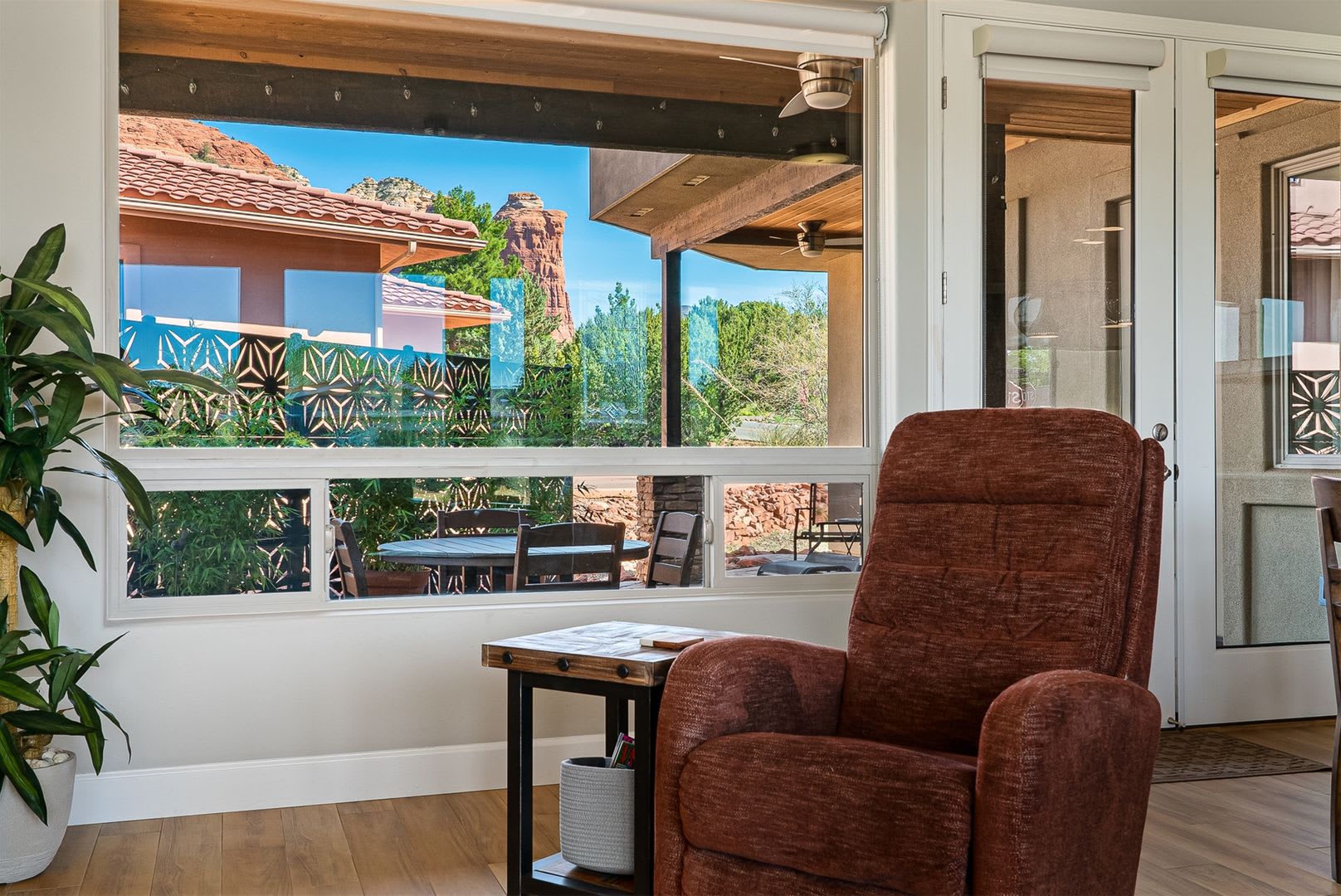 Beautiful Home In The Heart of West Sedona! – photo 5