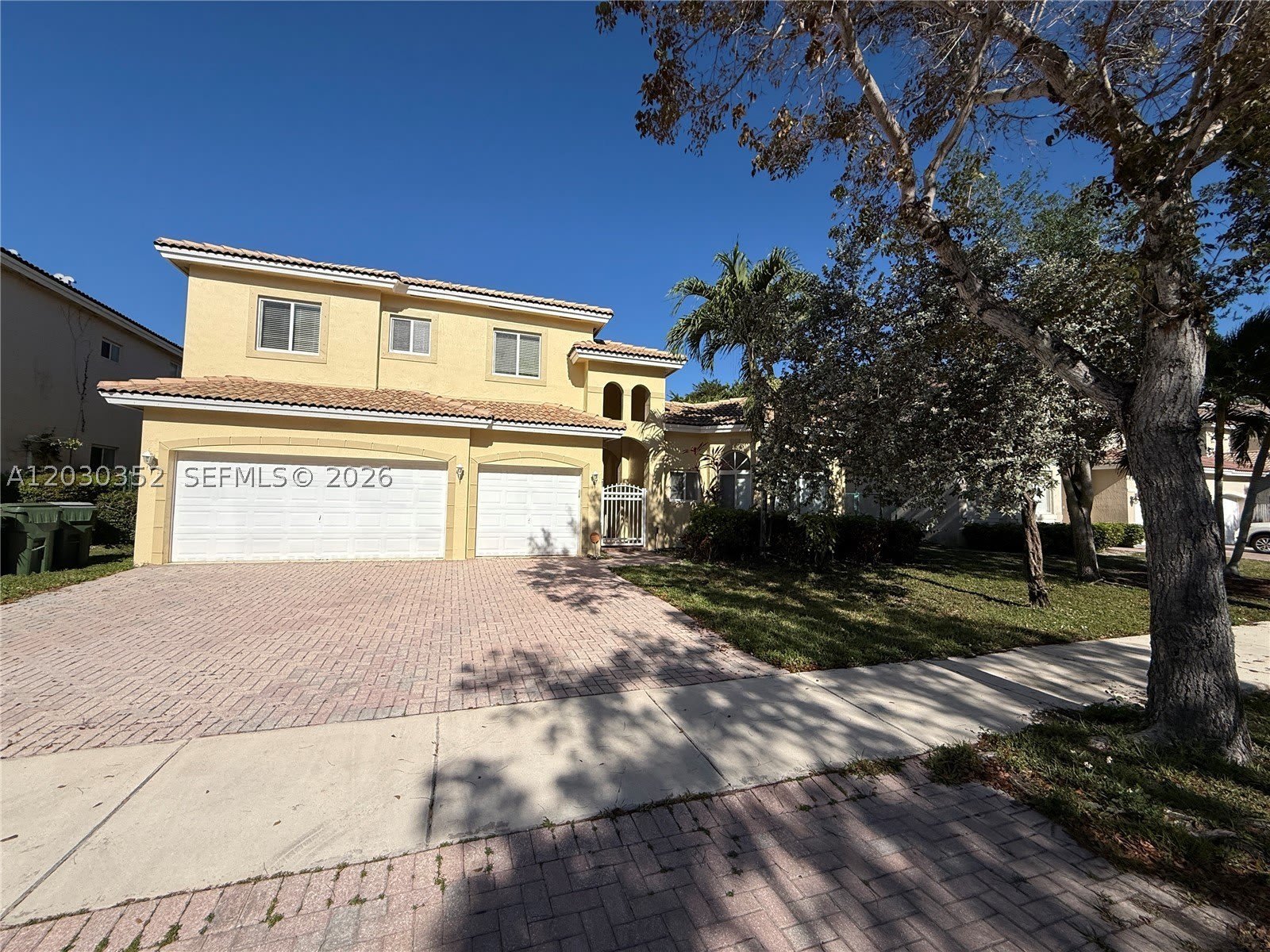 2250 SE 19th Ave – photo 2