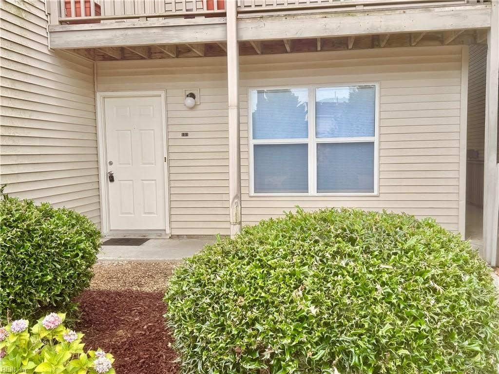 512 Thorncliff DR – photo 1