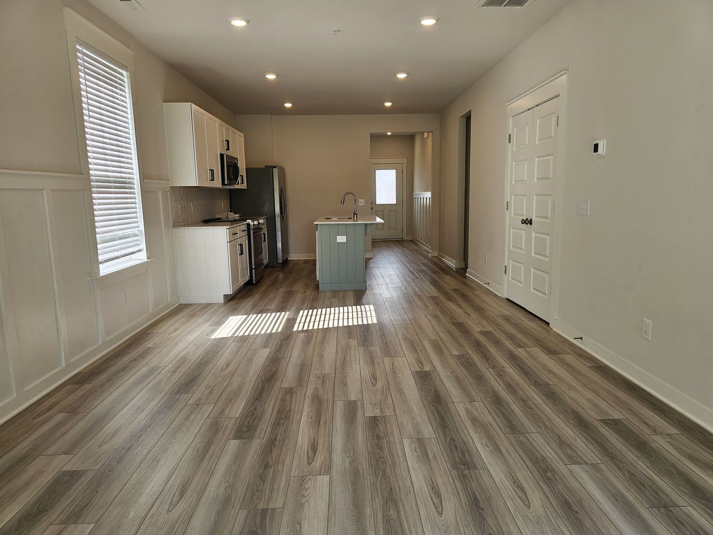 Move-In Ready End-Unit Townhome in Sawgrass West – photo 5
