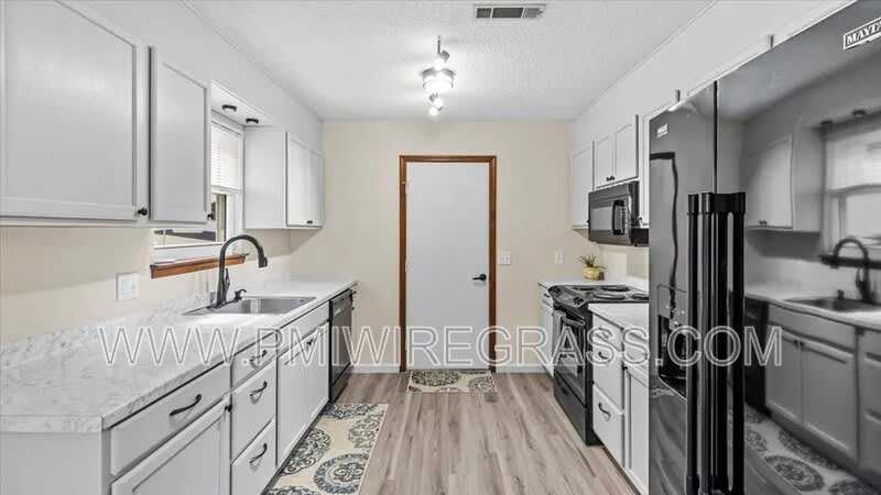 214 Brookside Lane – photo 3
