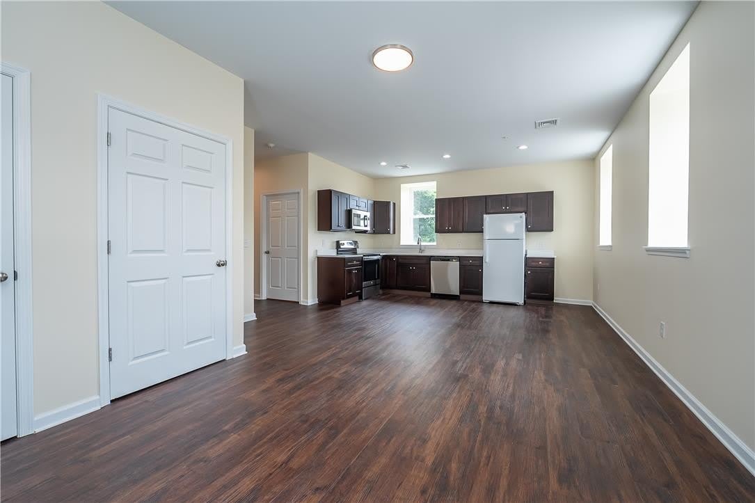 418 Race Street – photo 3