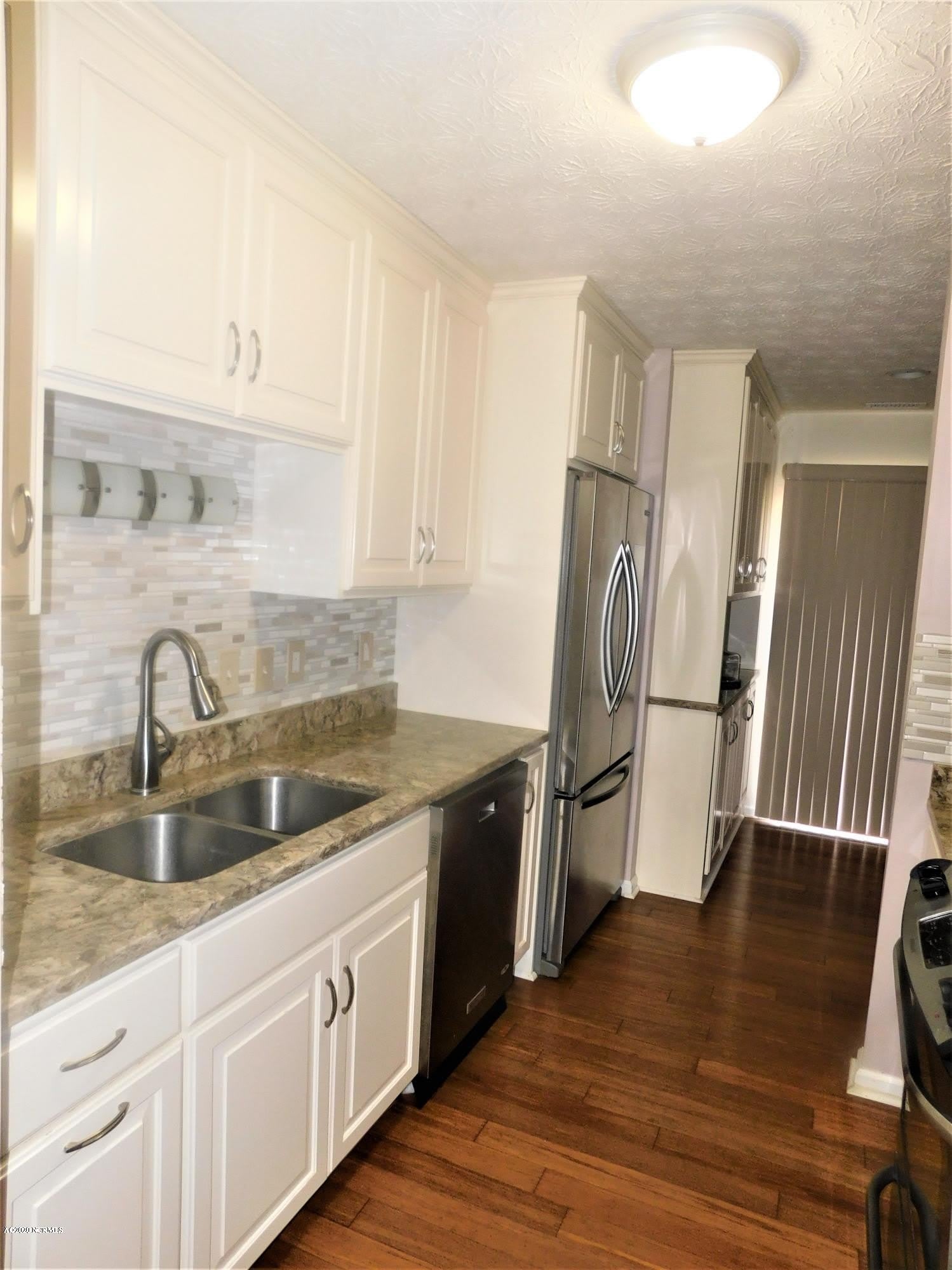 312 Kathryn Court – photo 5