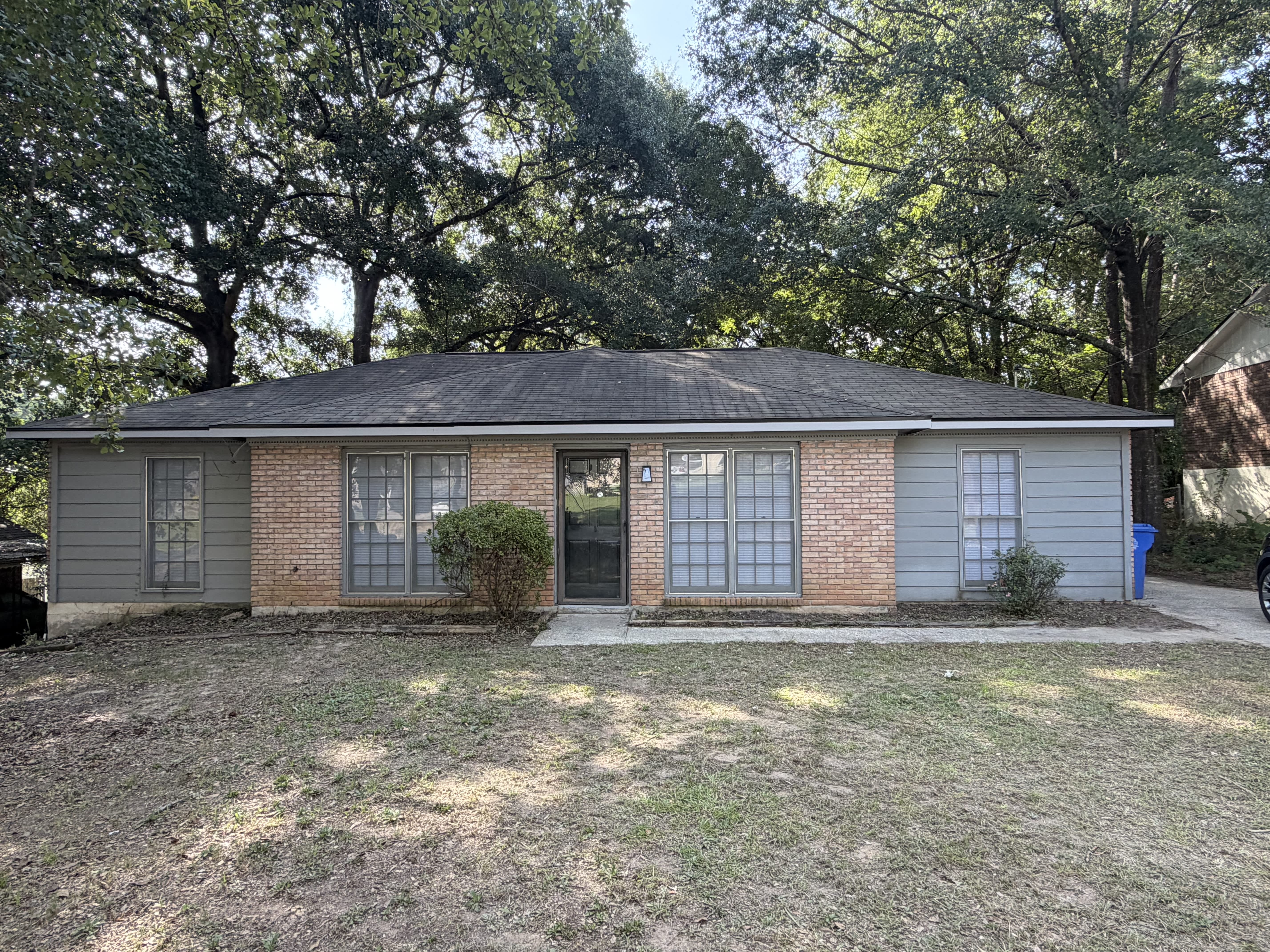 4416 Randall Dr – photo 1