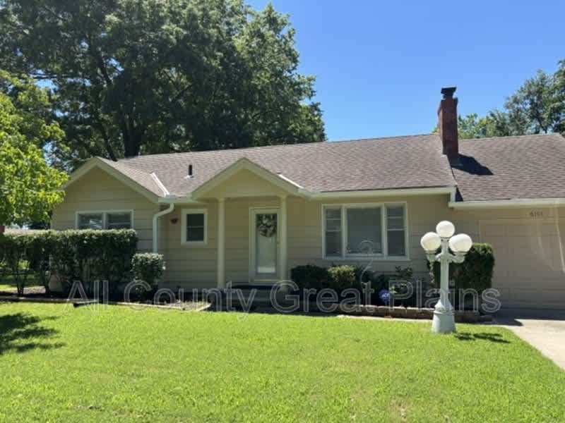 6101 W 58th Street – photo 1