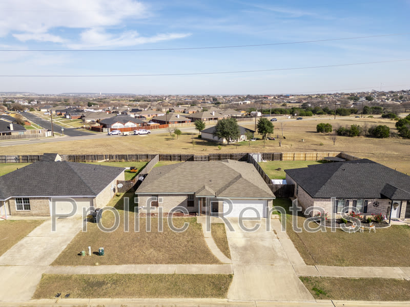 3211 Tom Lockett Drive – photo 3