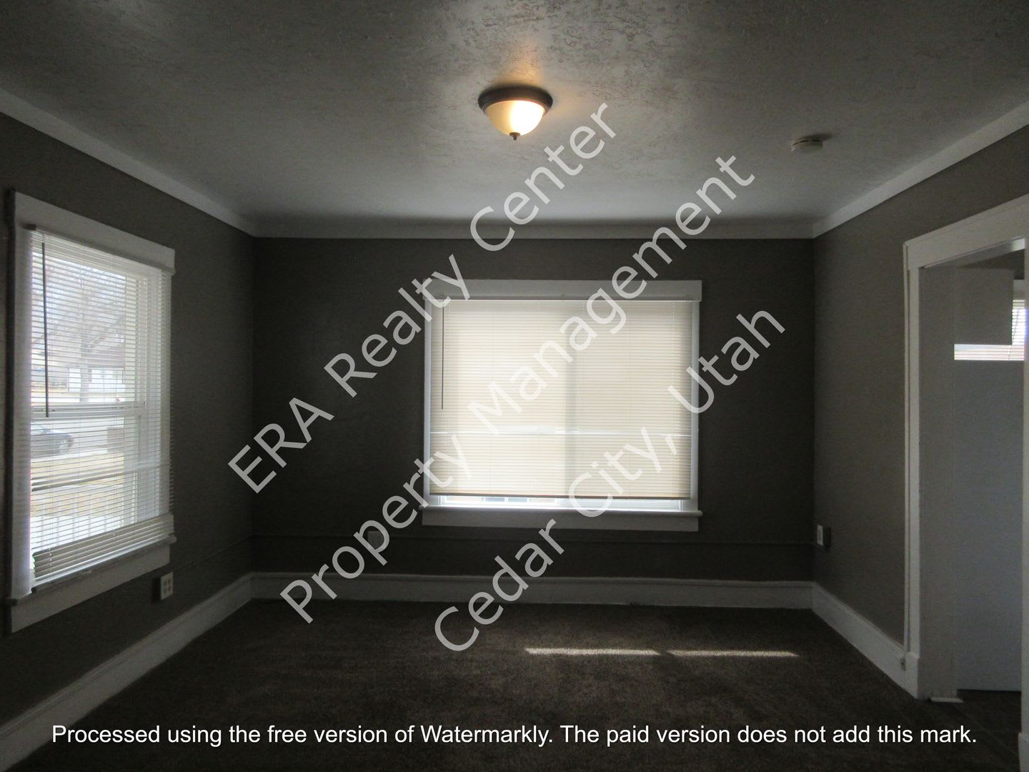Move In Discount 195 00 2 Bed 1 Bath Upstairs Apartment In Vintage Home – photo 2