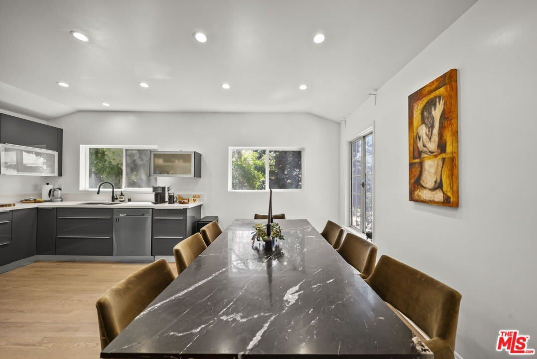 6295 Ivarene Ave – photo 3