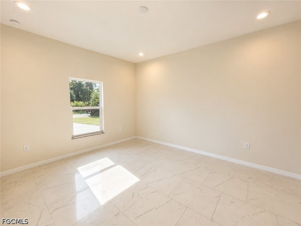 2617 Queen Drive – photo 4