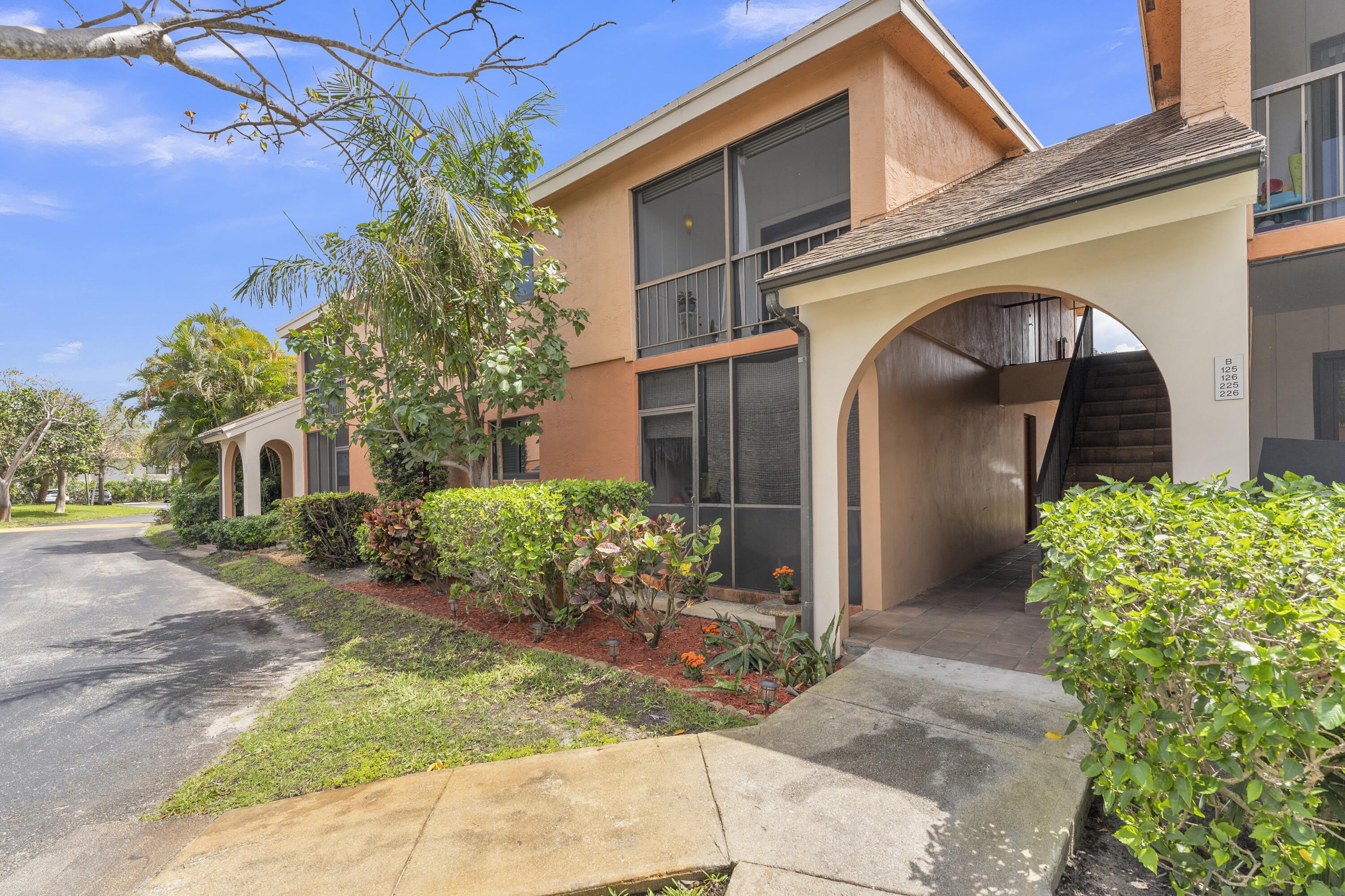 50 SE 12th Street – photo 3
