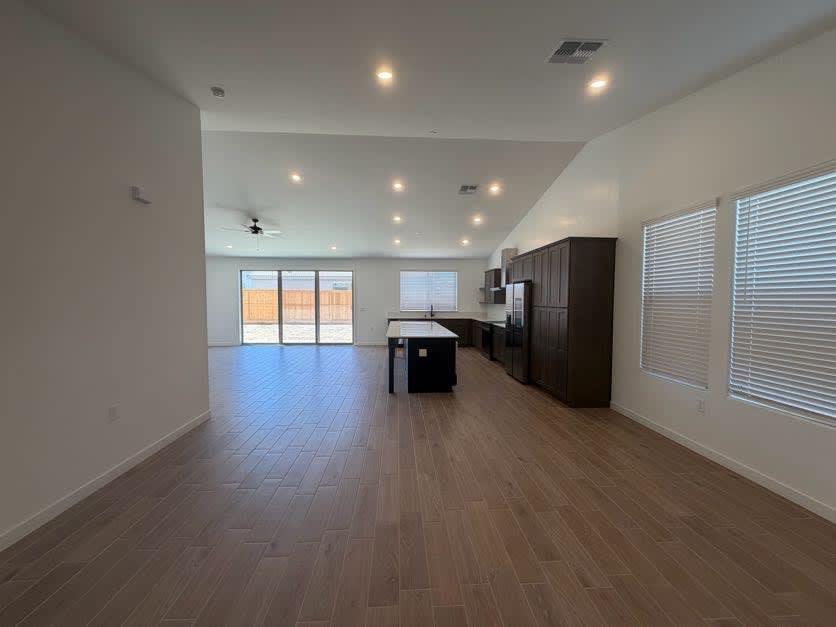 8729 Ponderosa Avenue – photo 3