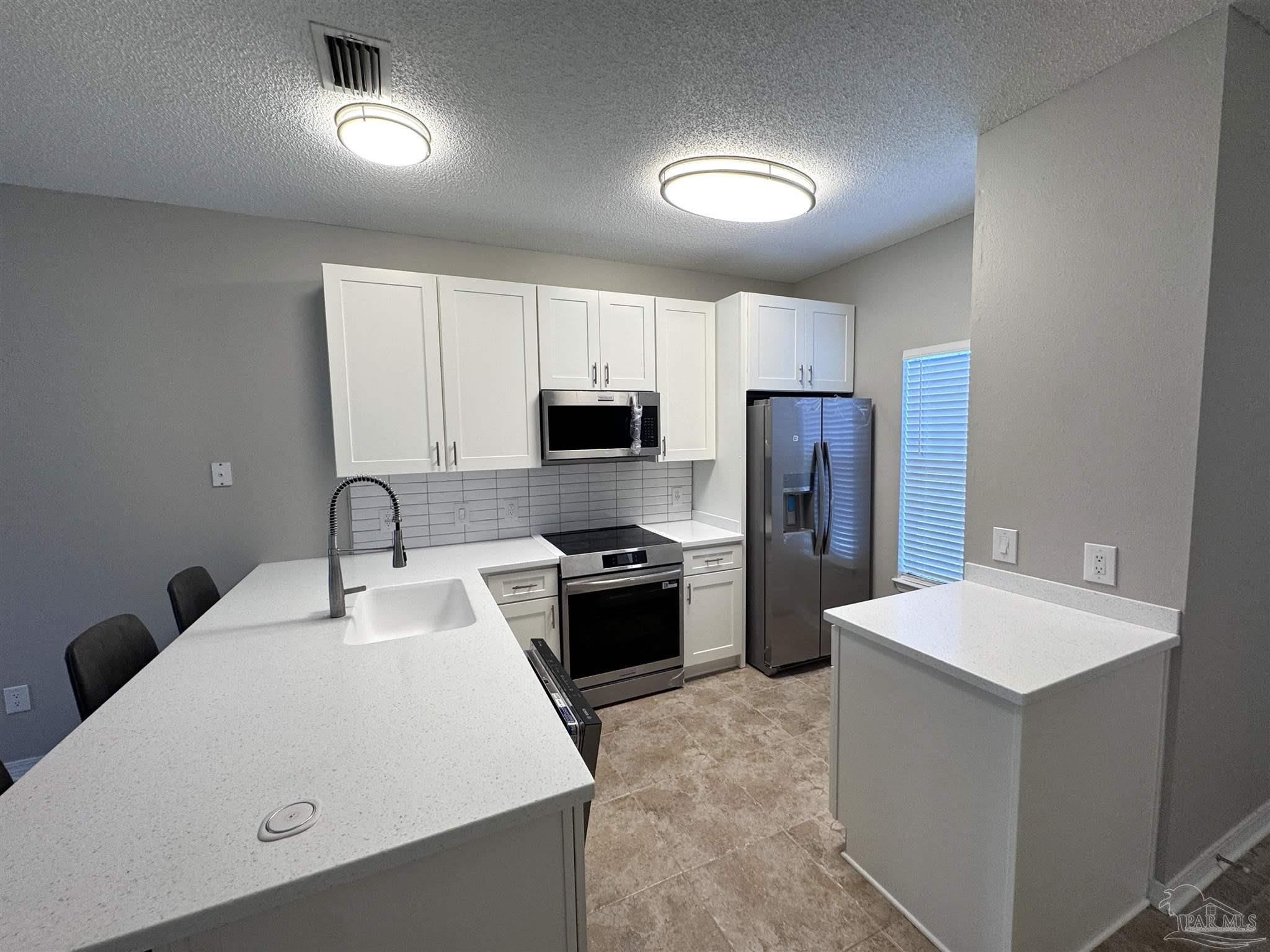 2703 Bay Club Dr – photo 4