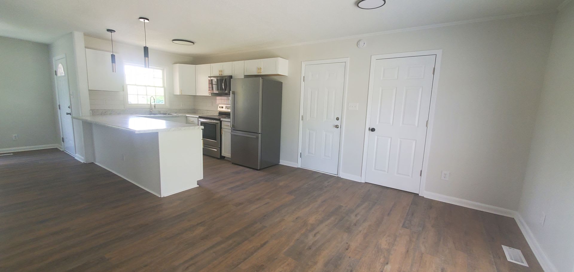 483 Warmsprings Drive ~ Ponderosa – photo 4