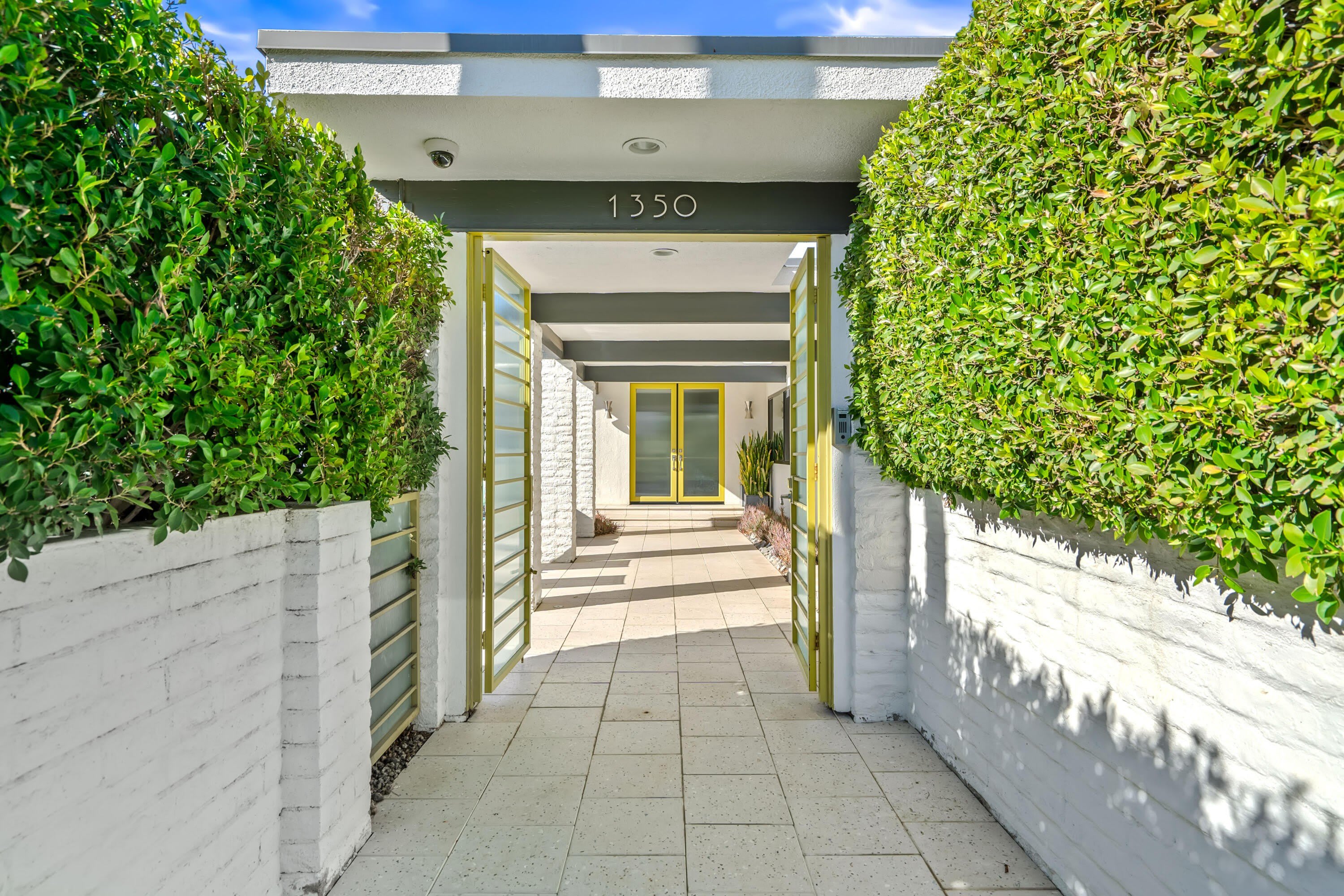 1350 E Murray Canyon Drive – photo 4