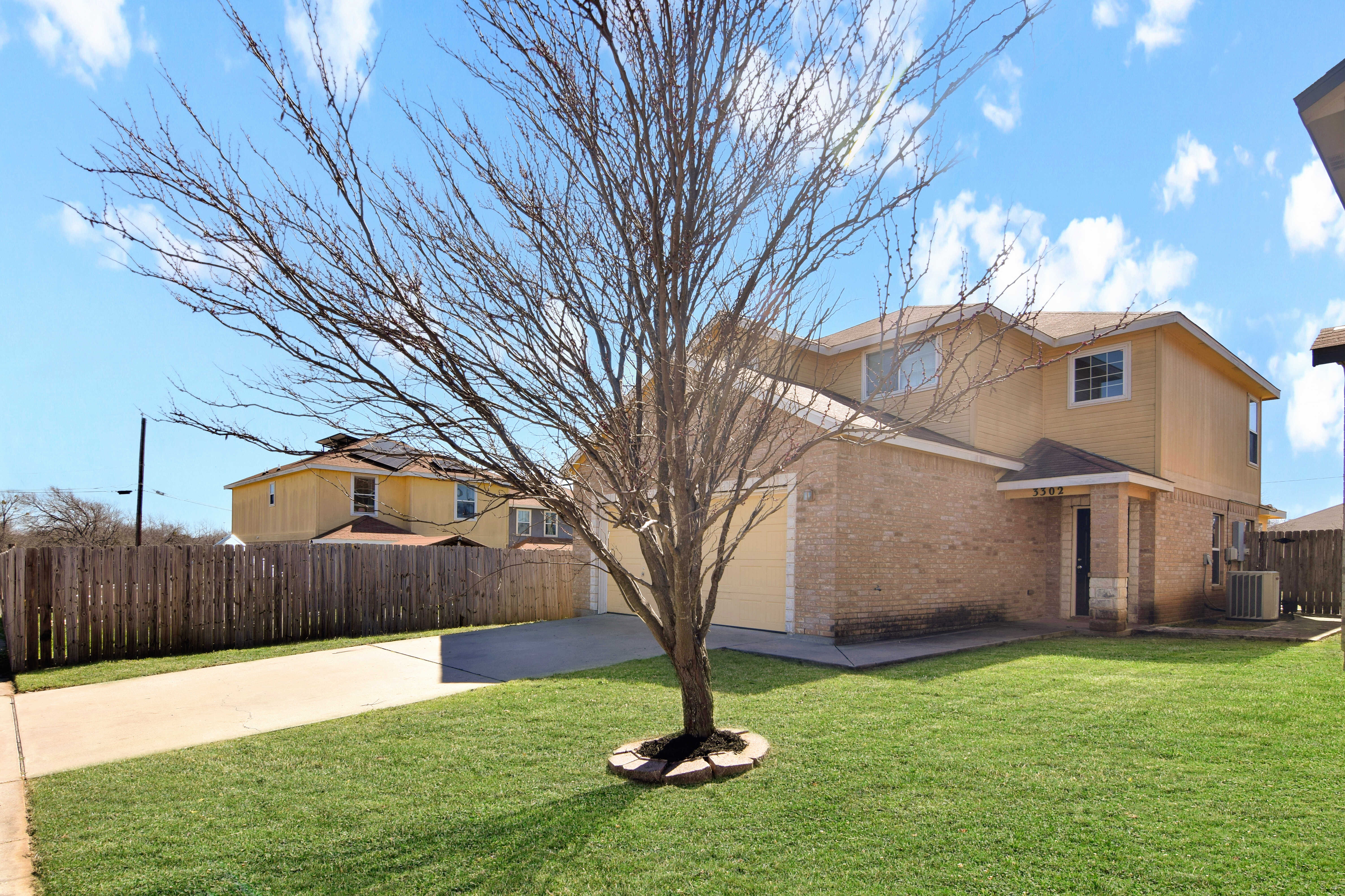 3302 Regency Dr – photo 2