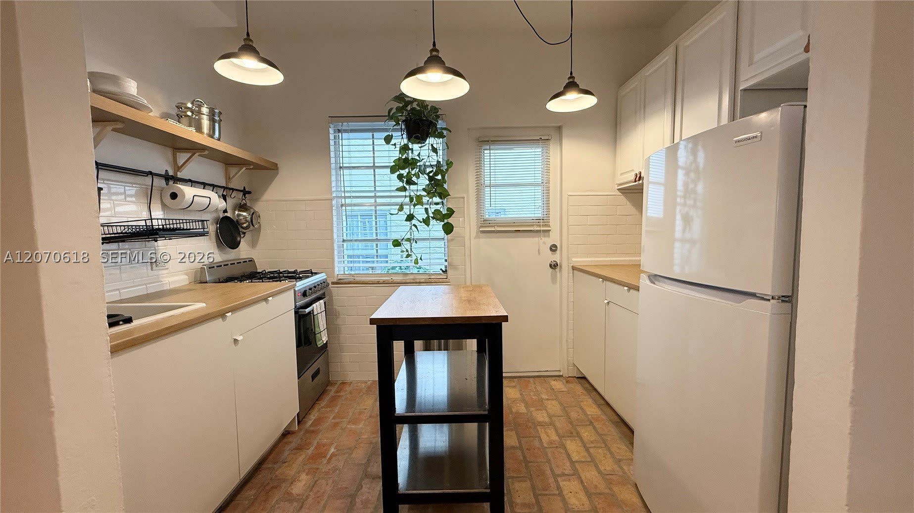 1250 Drexel Ave – photo 4