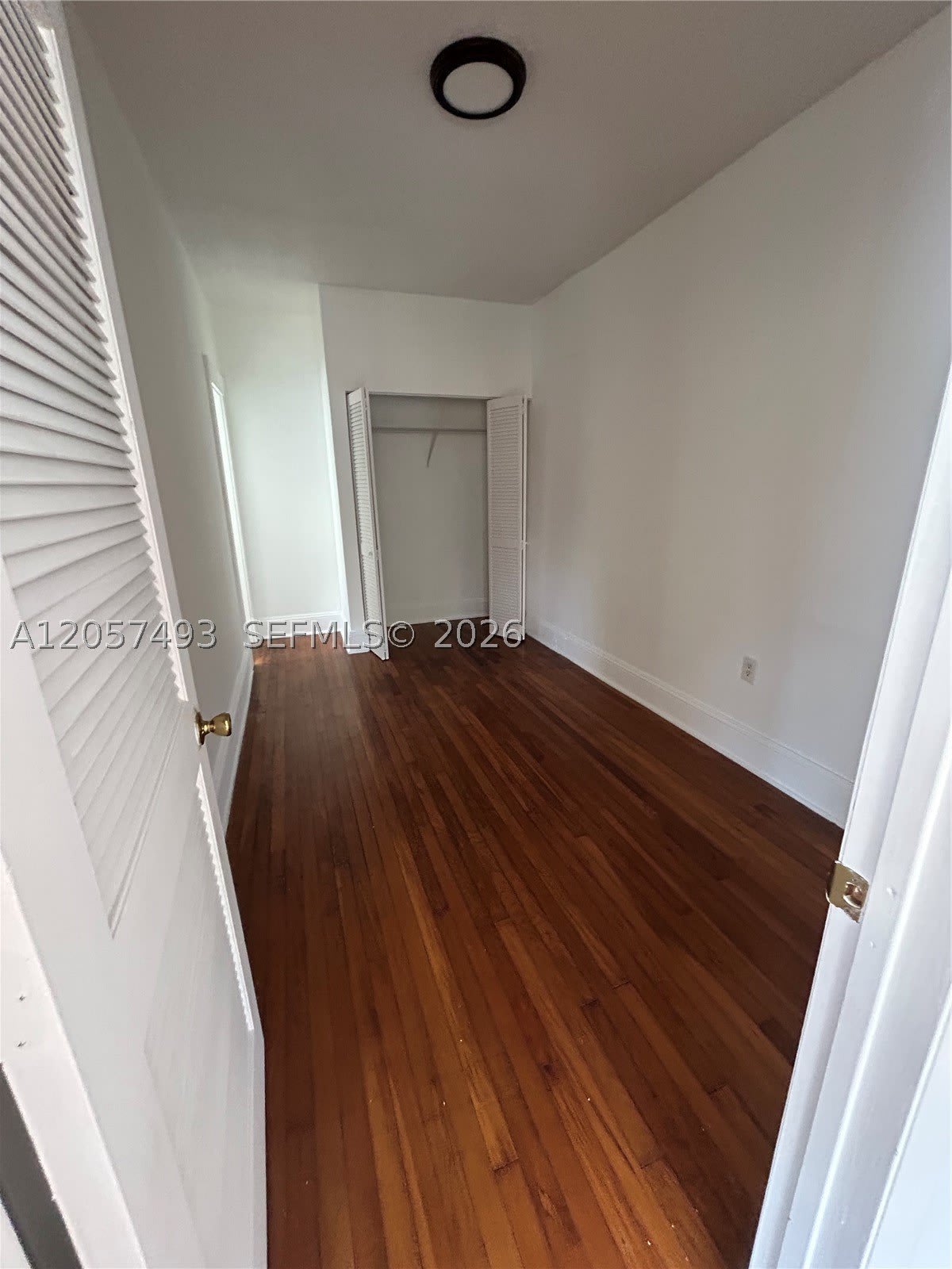529 Ne 66Th St – photo 4