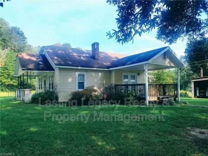 574 Duke Whittaker – photo 3